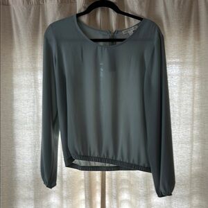 Elegant Women's Top in Light Blue Gray